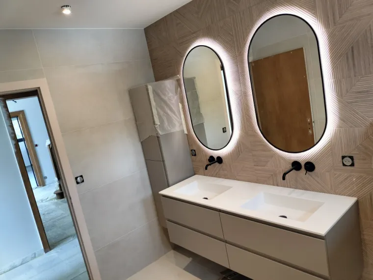 Création et pose d'un meuble de salle de bain à Saint-Quentin-sur-Isère