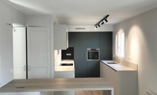 Pose de cuisine sur mesure à Vourey, Saint-Quentin-sur-Isère, SBMA Menuiserie Agencement