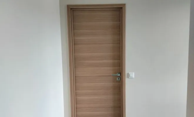 Installation de porte intérieure dans une maison rénovée à Saint-Quentin-sur-Isère, Saint-Quentin-sur-Isère, SBMA Menuiserie Agencement